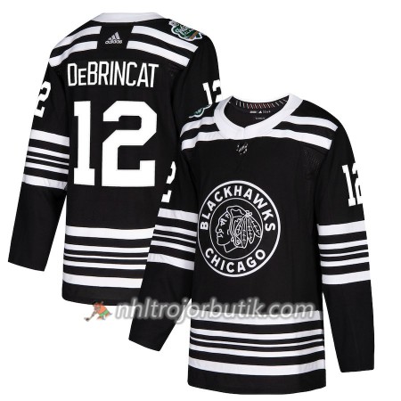 Män Ishockey Chicago Blackhawks Tröja Alex DeBrincat 12 2019 Winter Classic Adidas Svart Authentic